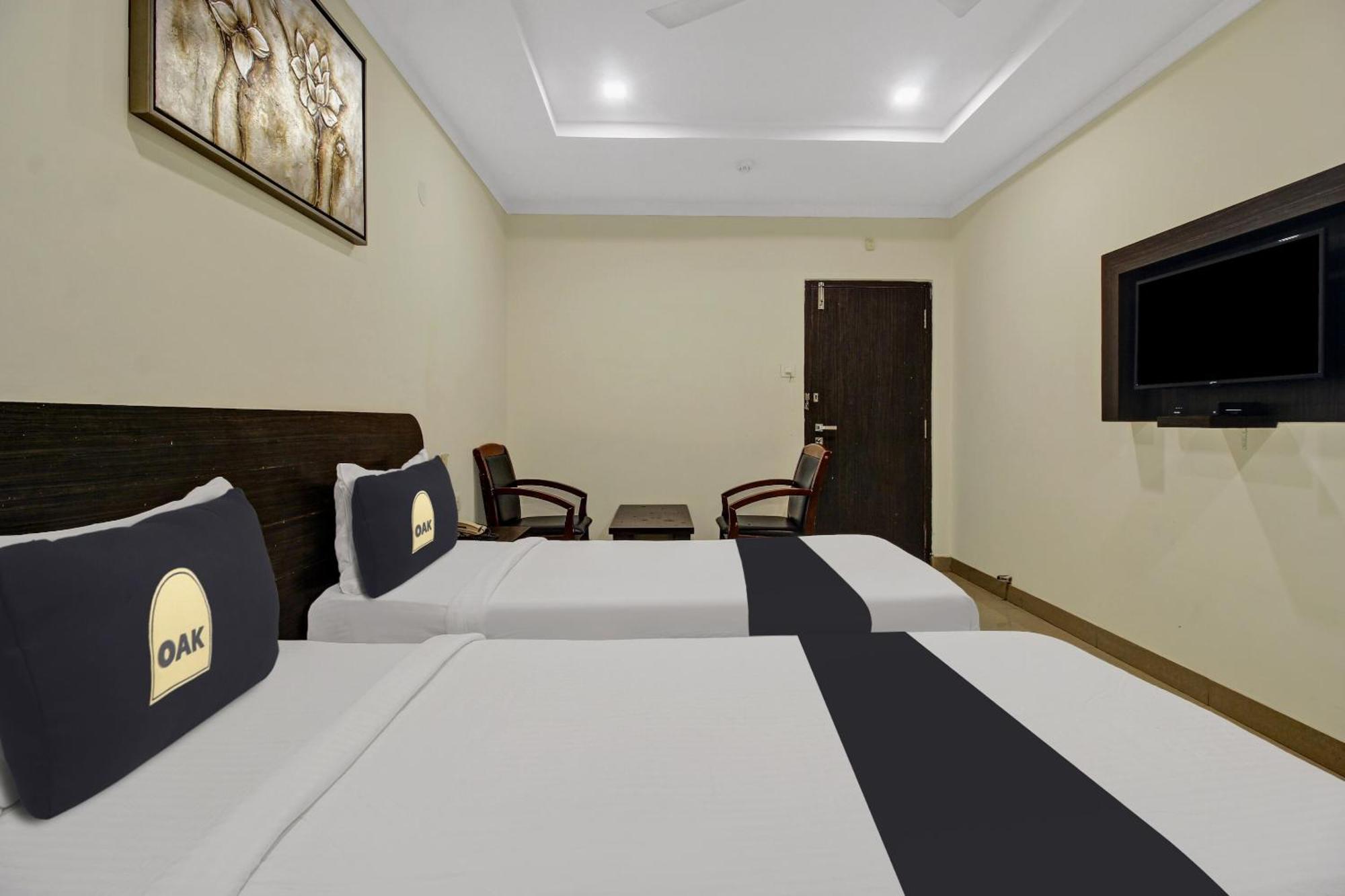 فندق Super Townhouse Oak Lb Nagar Ramoji حيدر أباد المظهر الخارجي الصورة