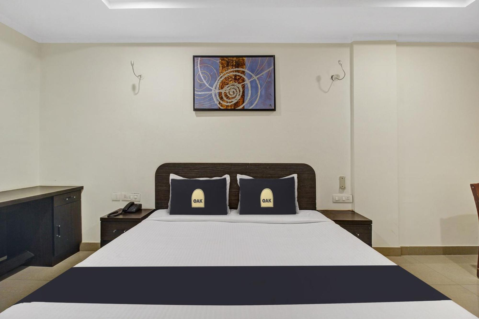 فندق Super Townhouse Oak Lb Nagar Ramoji حيدر أباد المظهر الخارجي الصورة