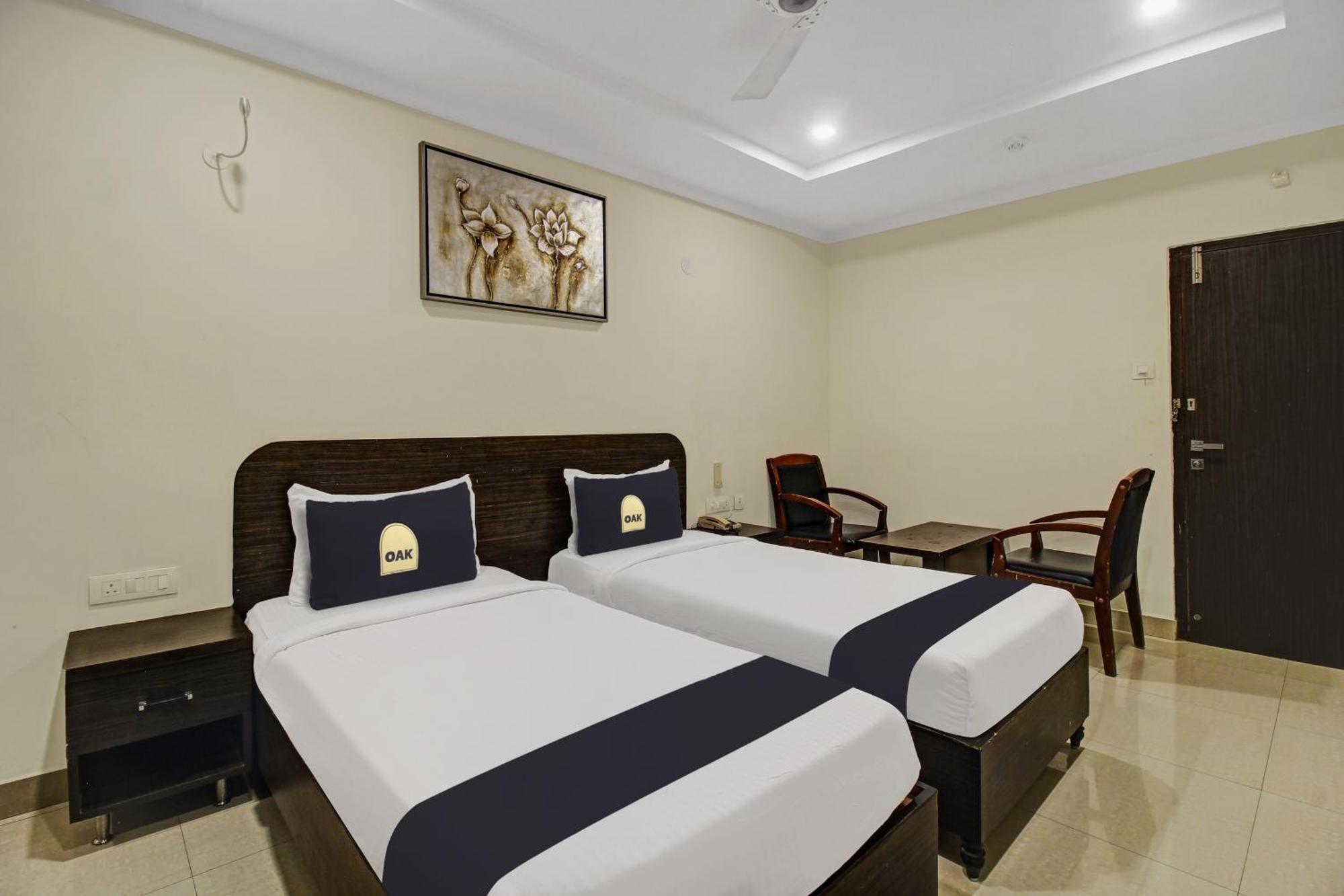 فندق Super Townhouse Oak Lb Nagar Ramoji حيدر أباد المظهر الخارجي الصورة