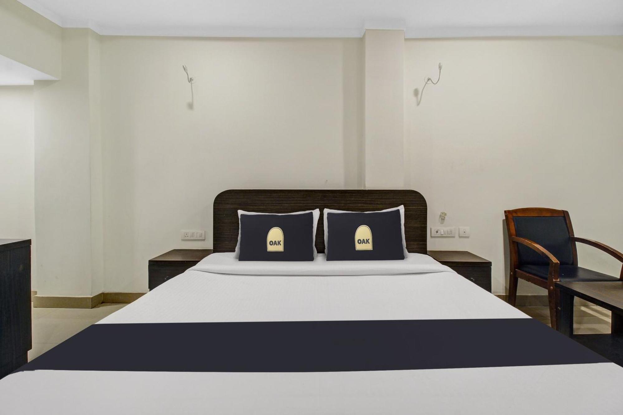 فندق Super Townhouse Oak Lb Nagar Ramoji حيدر أباد المظهر الخارجي الصورة
