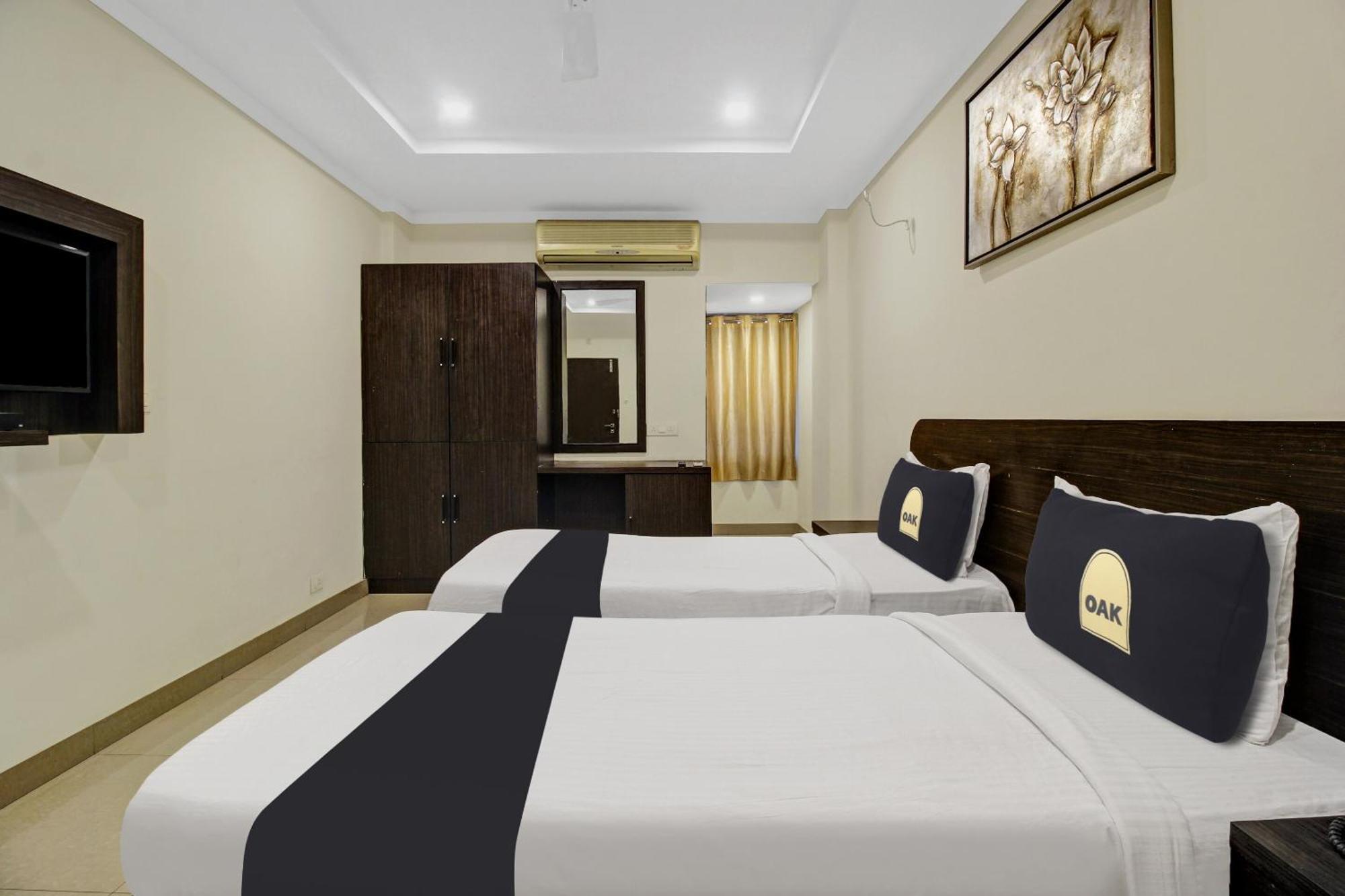 فندق Super Townhouse Oak Lb Nagar Ramoji حيدر أباد المظهر الخارجي الصورة