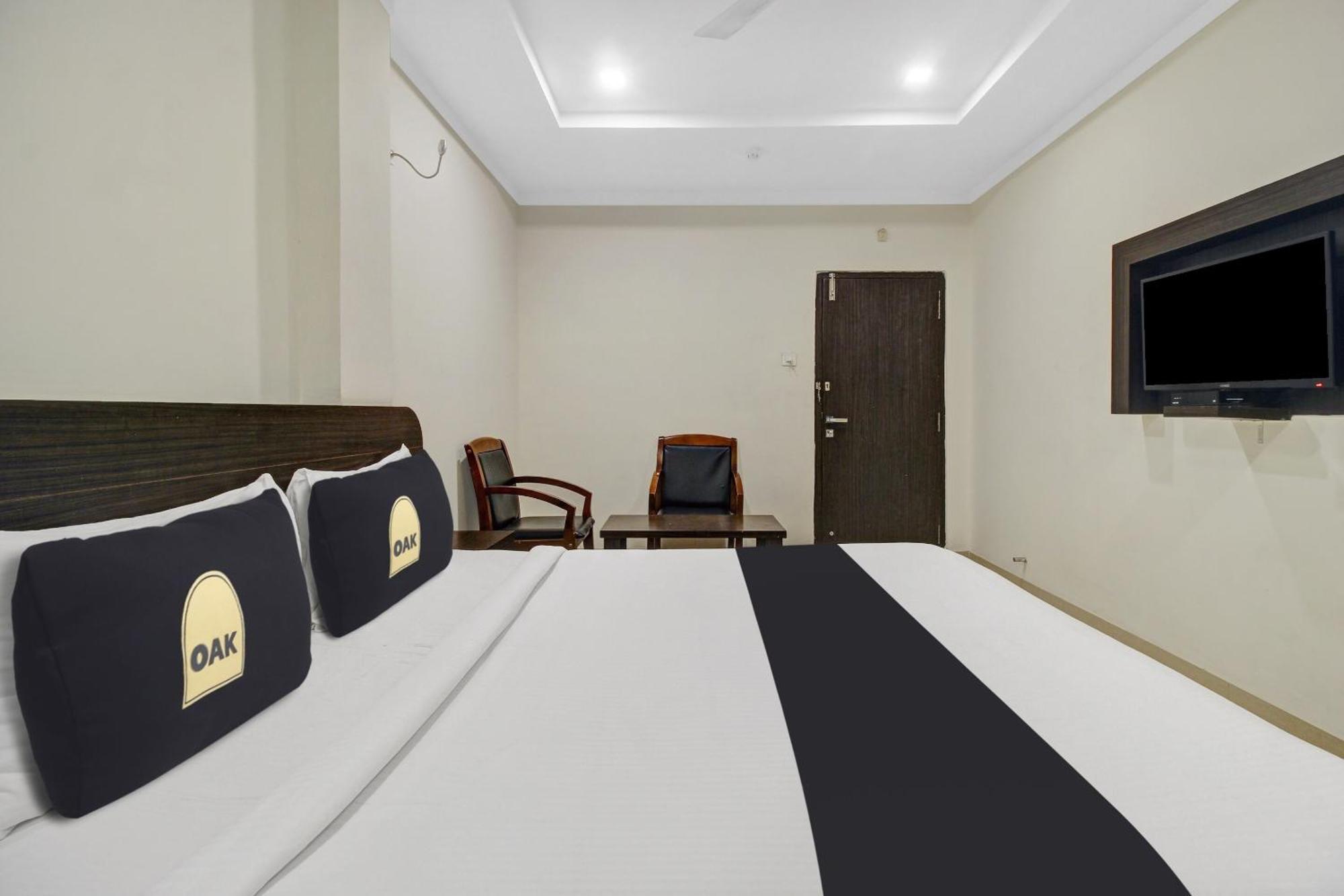 فندق Super Townhouse Oak Lb Nagar Ramoji حيدر أباد المظهر الخارجي الصورة