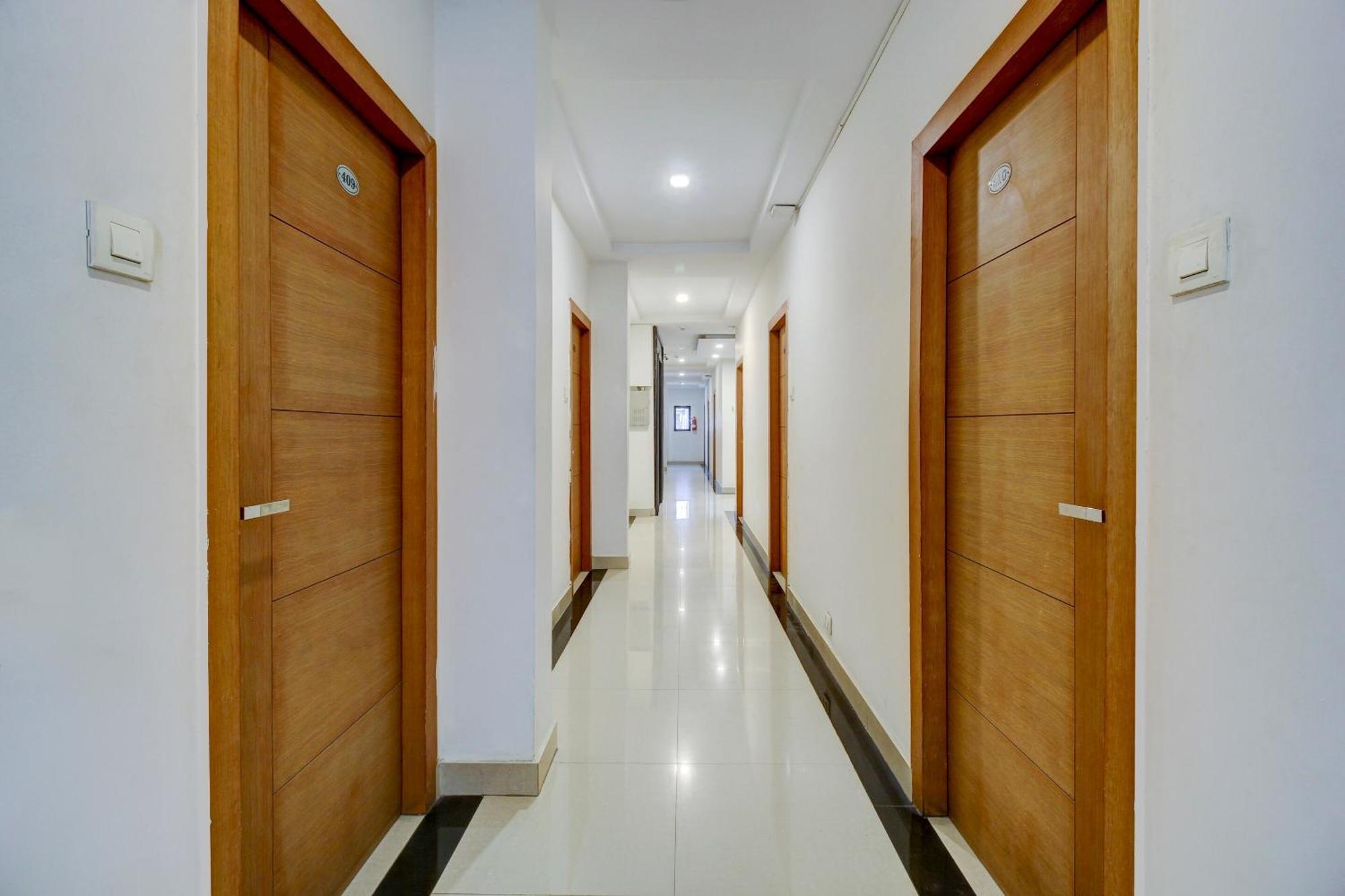 فندق Super Townhouse Oak Lb Nagar Ramoji حيدر أباد المظهر الخارجي الصورة