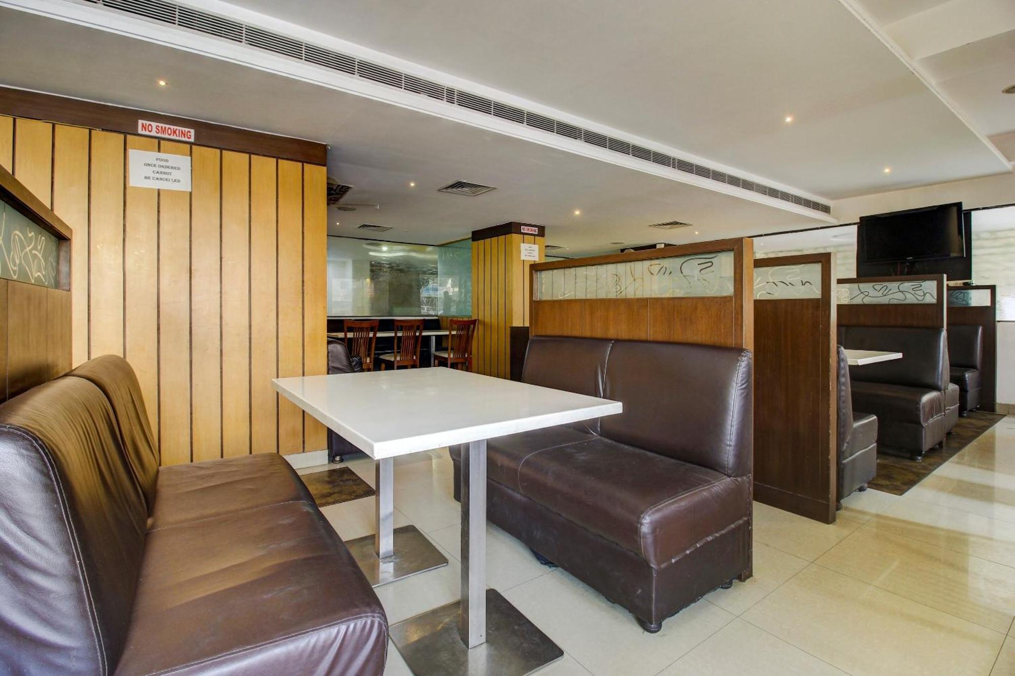 فندق Super Townhouse Oak Lb Nagar Ramoji حيدر أباد المظهر الخارجي الصورة